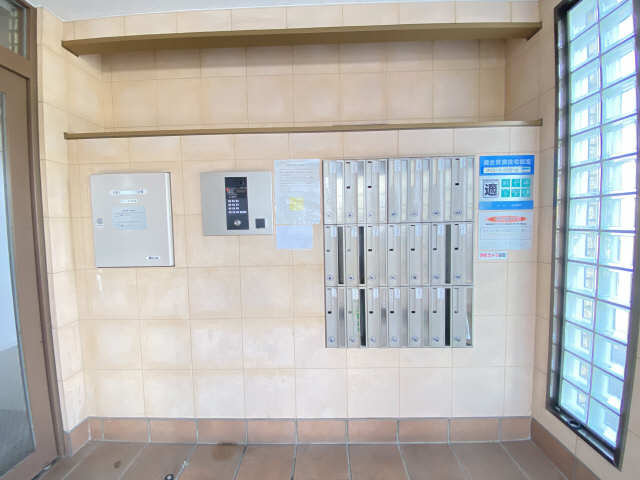 メゾン・ド・ジボアール 4階 メールBOX