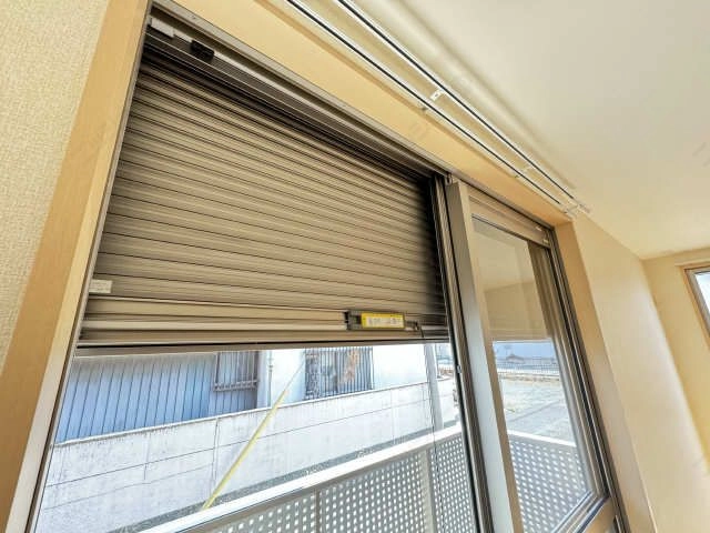 シャッター雨戸