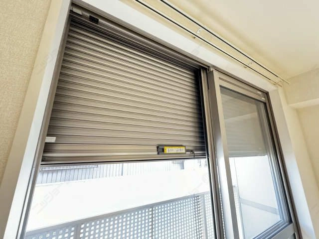 シャッター雨戸