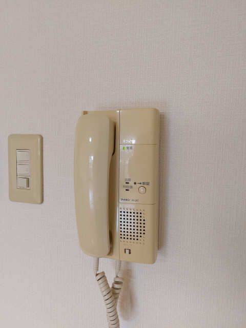 インターホン