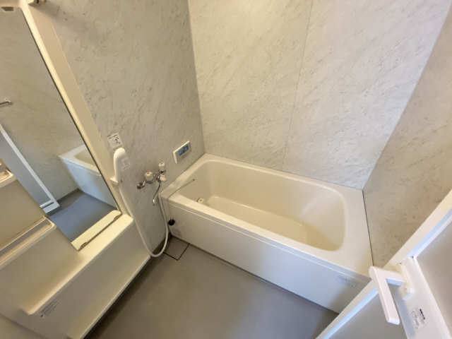 レジデンスタツミ 3階 浴室