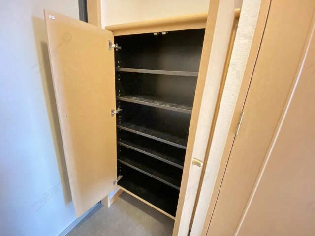 シューズボックス