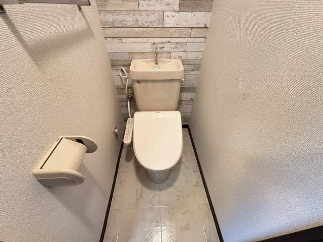 グラヴィーナ 3階 WC