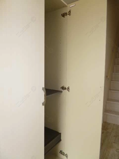 シューズボックス