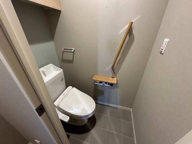 シャーメゾンクレイン 2階 WC