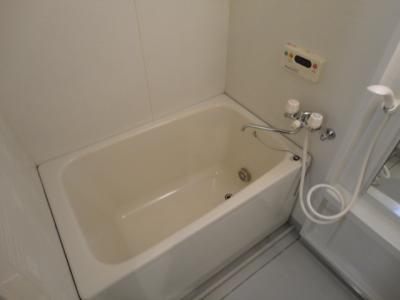 ロイヤルツインＢ 2階 浴室
