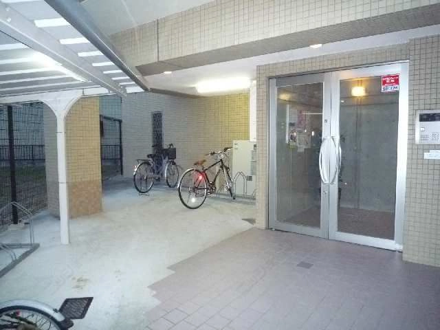 エントランス自転車置