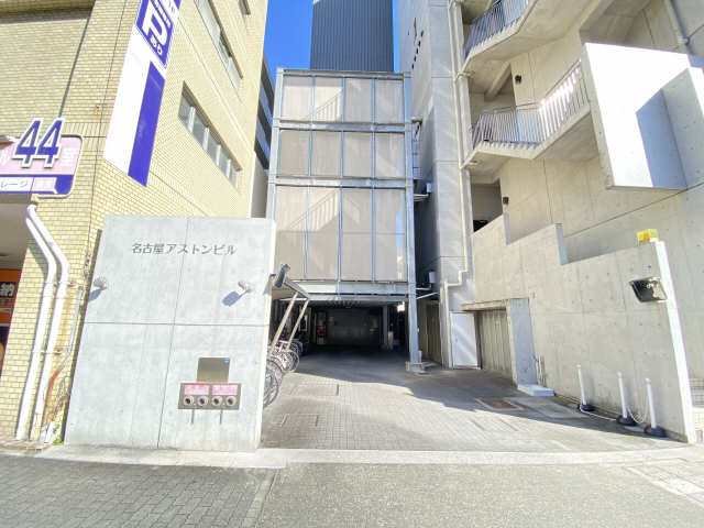 駐車�場