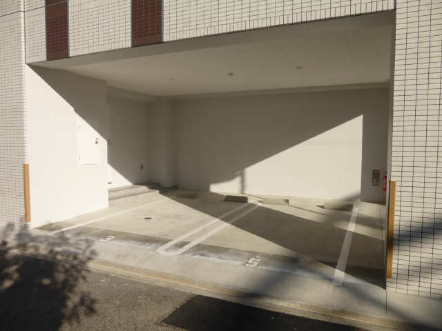 西側駐車場
