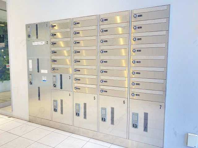 集合ポスト・宅配ボックス
