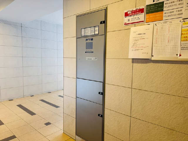 宅配ボックス