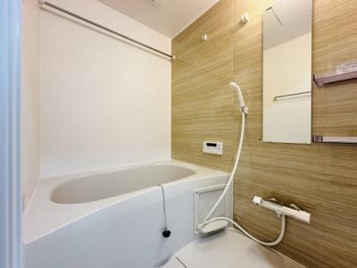 ザ・シンフォニア新栄 4階 浴室