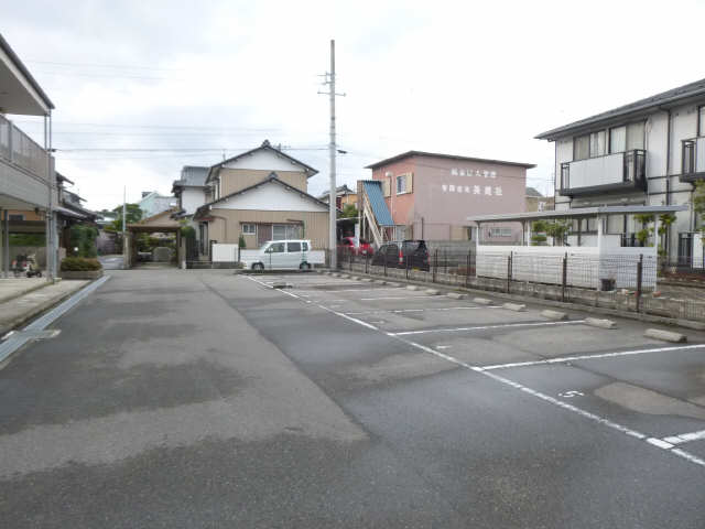 セディアスⅠ 2階 駐車場