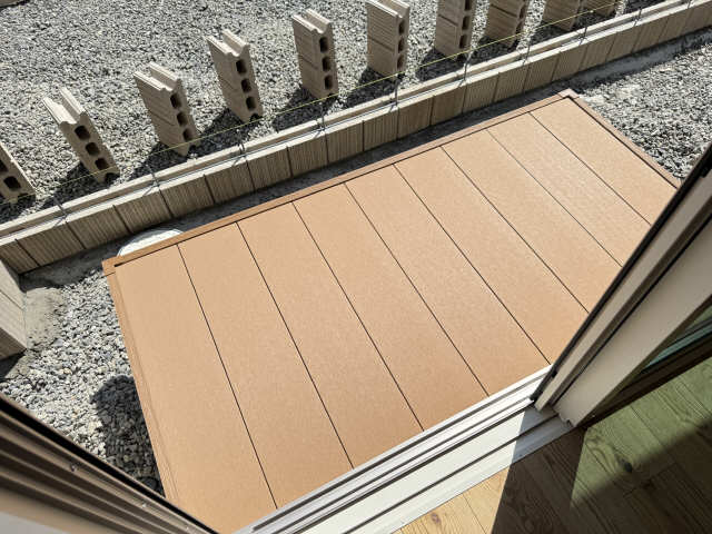 ウッドデッキ