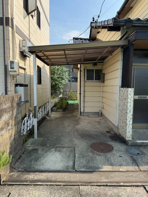 ガレージ