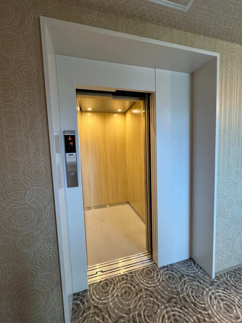 エレベーター