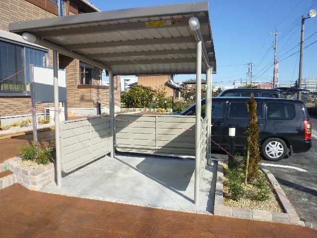 市営 岐阜 駅東 自転車 駐 車場