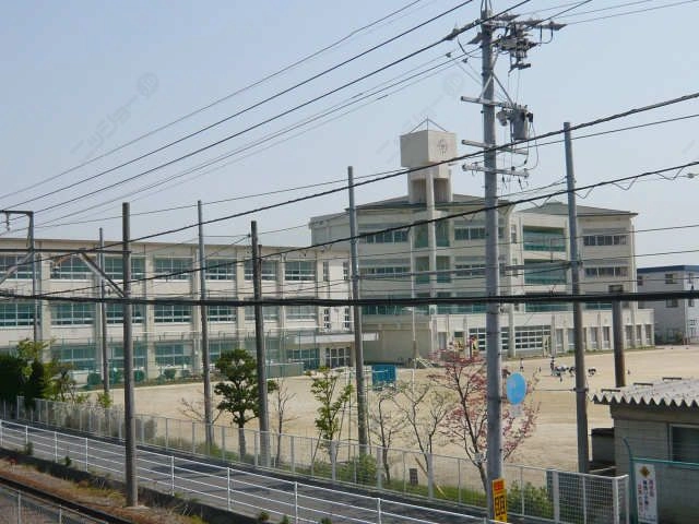日永小学校
