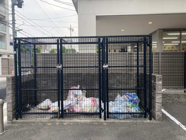 Ｔ’ｓドリーム名駅南 5階 敷地内ゴミ置場