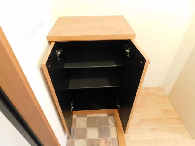 シューズボックス