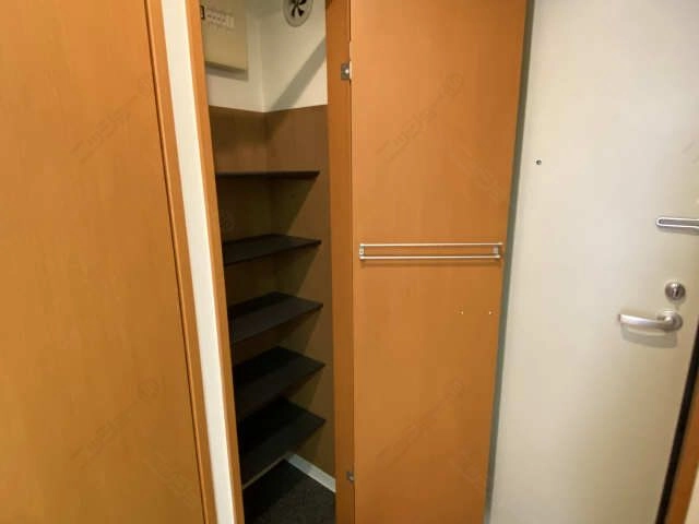 シューズボックス