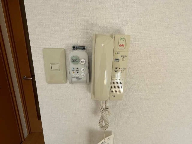 インターホン