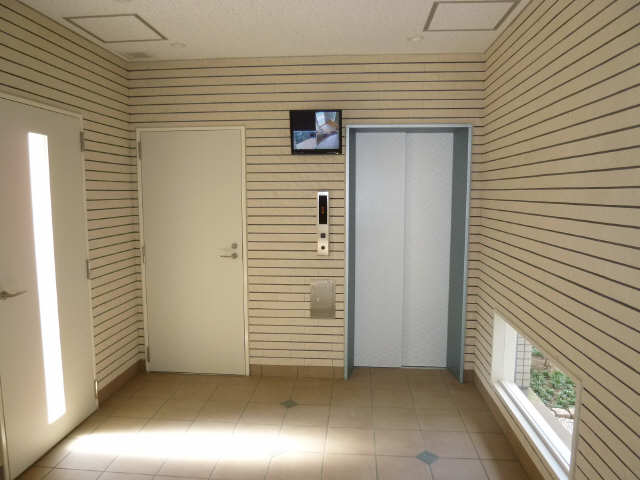 フロンターレ名駅 4階 エレベーター