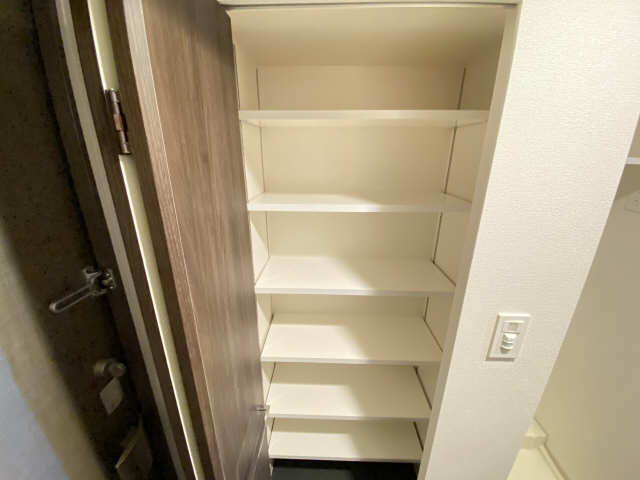 シューズボックス