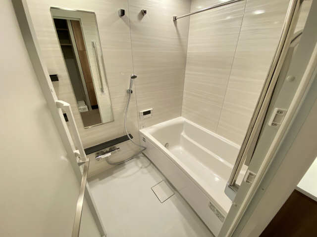 ｵｰﾊﾟｽﾚｼﾞﾃﾞﾝｽ名古屋ｽﾃｰｼｮﾝ 12階 浴室