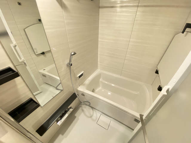 ｵｰﾊﾟｽﾚｼﾞﾃﾞﾝｽ名古屋ｽﾃｰｼｮﾝ 13階 浴室