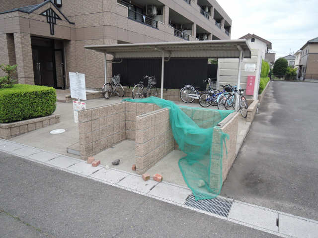 敷地内ゴミ置場