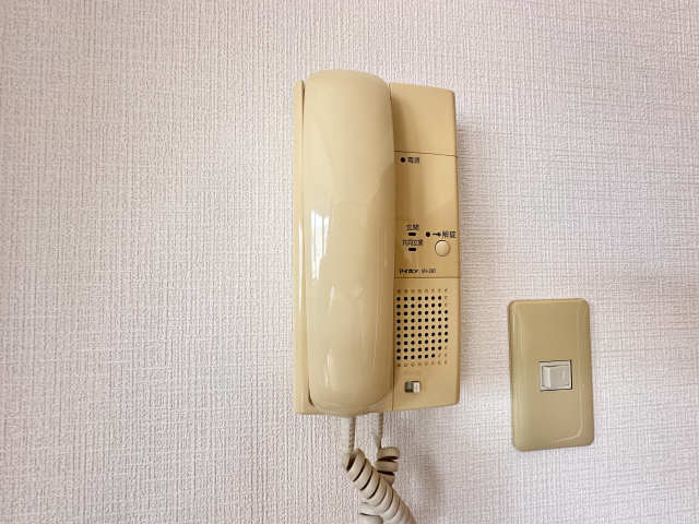 インターホン