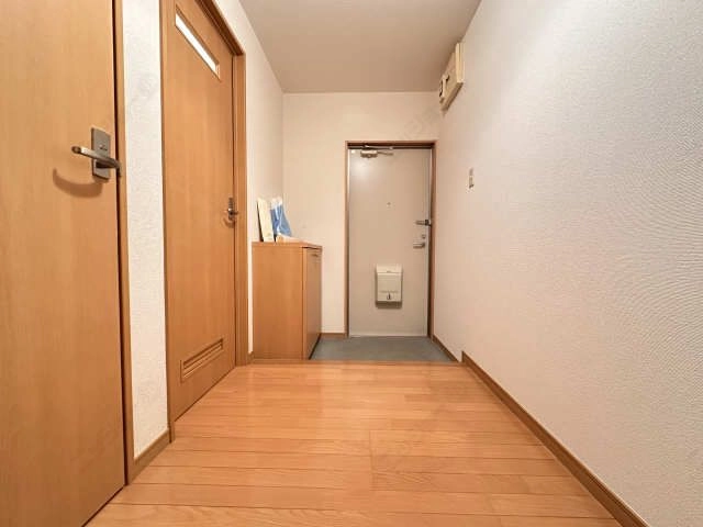 玄関内
