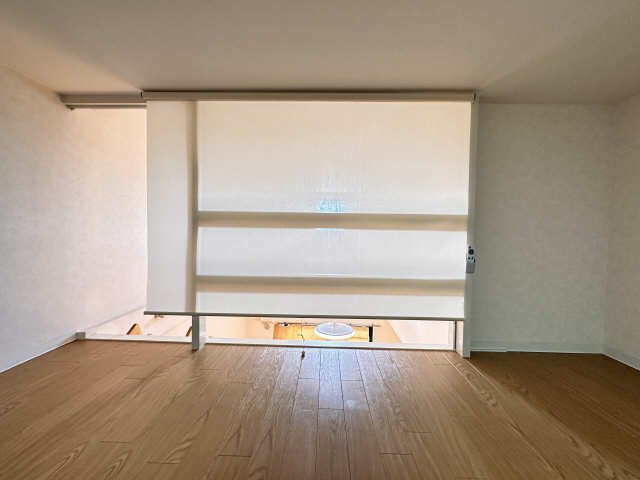 ロールスクリーン（ロフト）