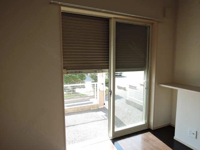 シャッター雨戸