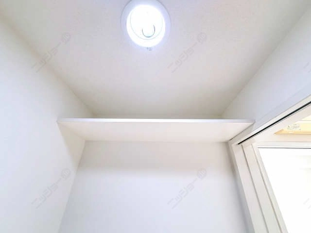 収納（トイレ上部）
