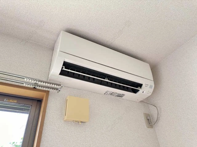 エアコン（リビング）