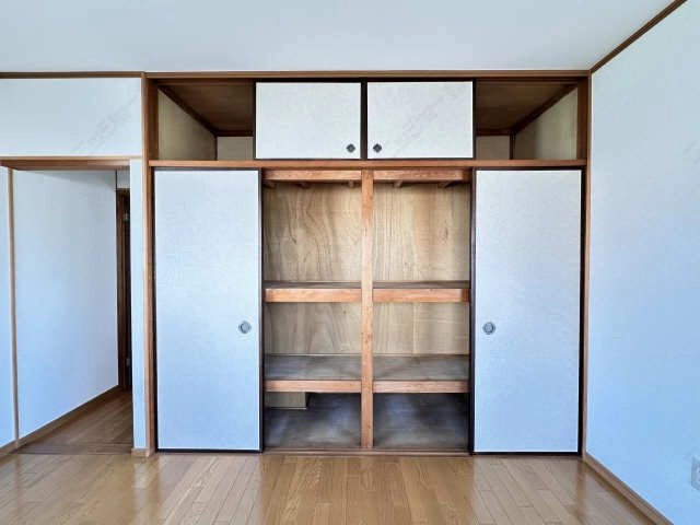 収納(2階7畳洋室)