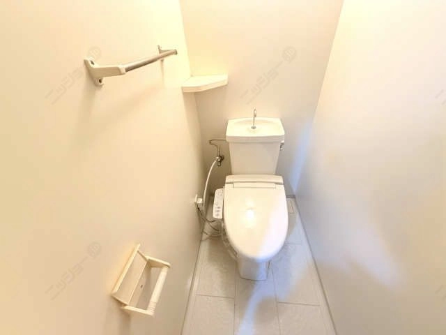 シャワー付トイレ