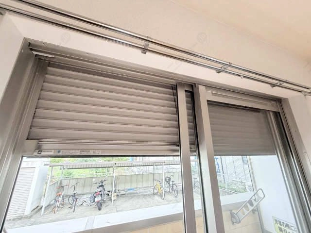 シャッター雨戸