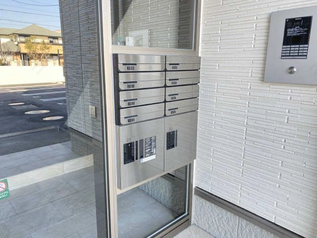 集合ポスト・宅配ボックス