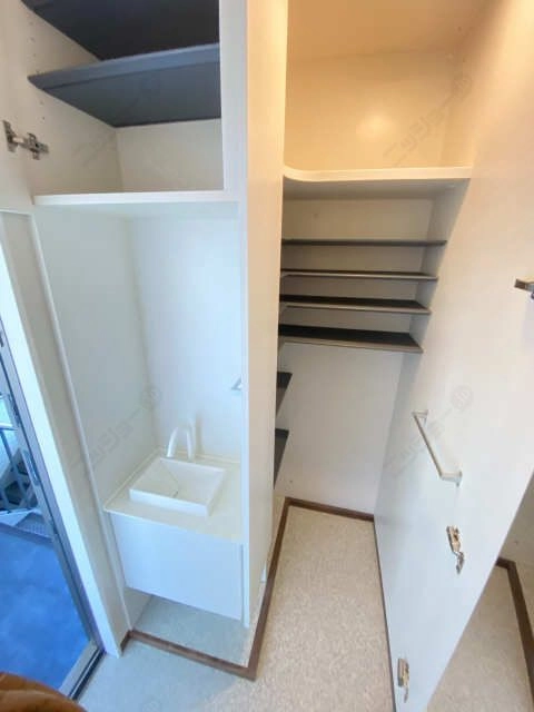 シューズボックス