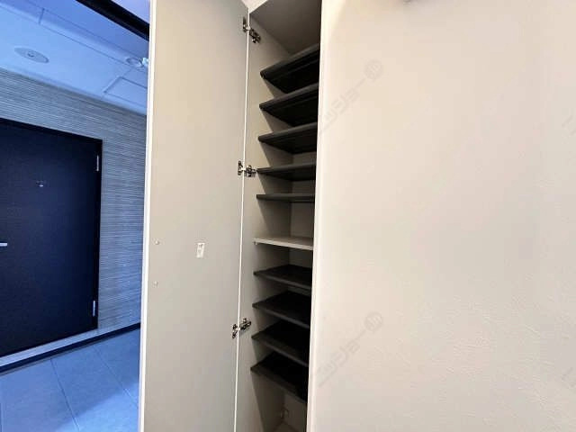 シューズボックス