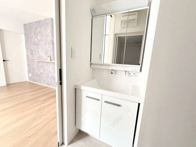 シャワー付洗面台