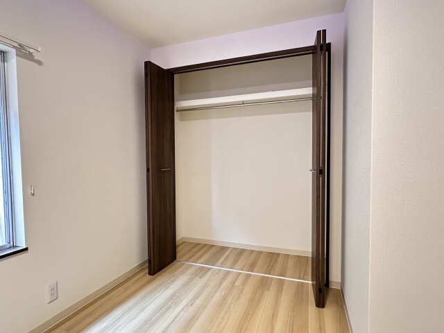 収納（北西洋室）