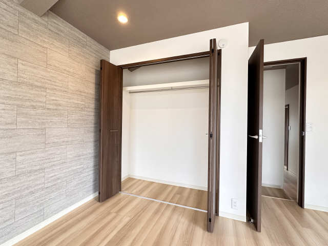 収納（２階南洋室）