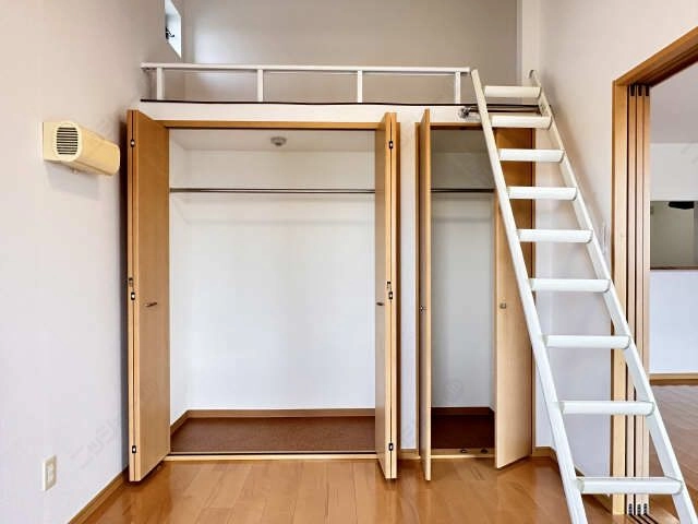 収納（南洋室）