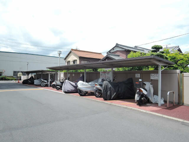 バイク置き場