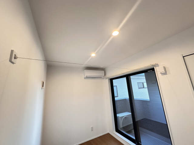 室内物干し（洋室）