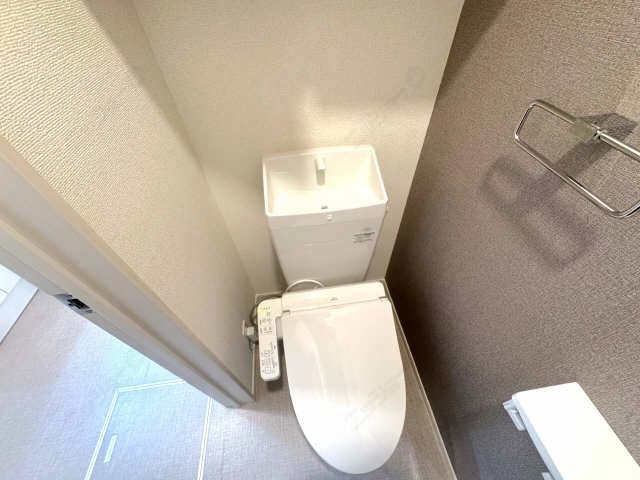 シャワー付トイレ